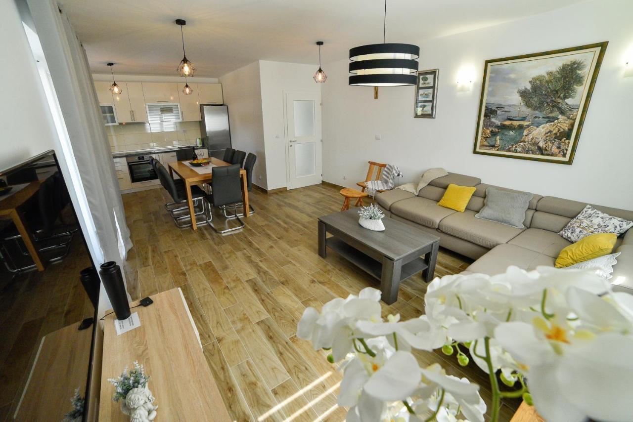 Holiday Home Mb Ražanj Kültér fotó