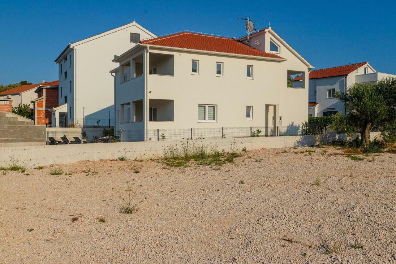 Holiday Home Mb Ražanj Kültér fotó